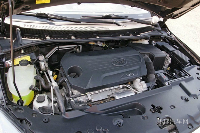 2014款 1.5TI 手動尊貴型