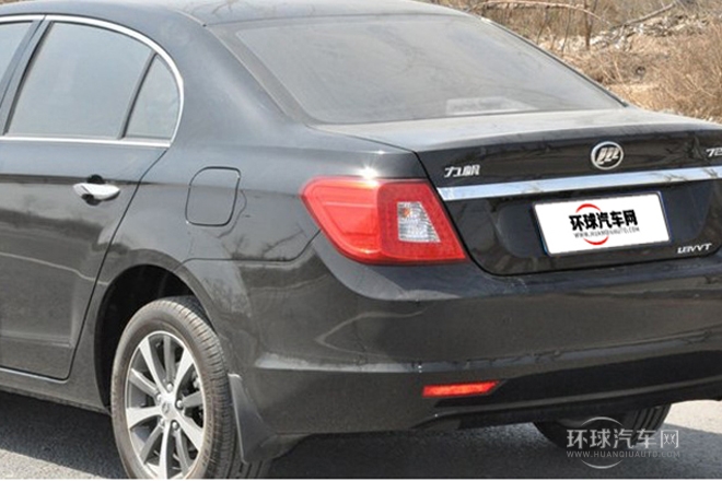 2013款 1.8L 舒雅豪華型