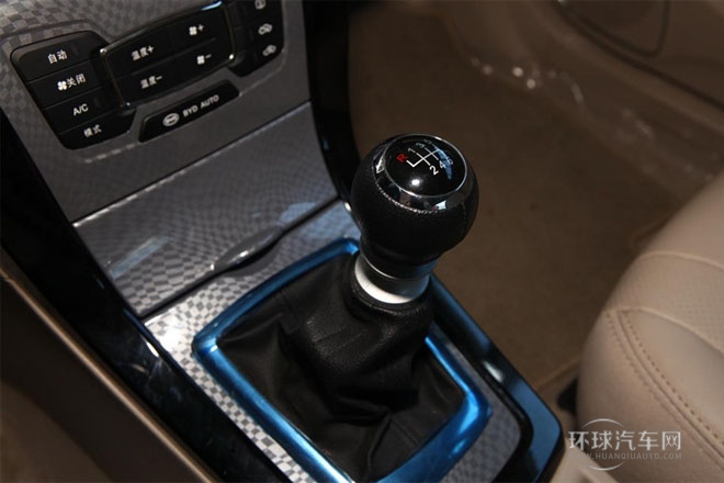 2013款 1.5L 手動尊貴型