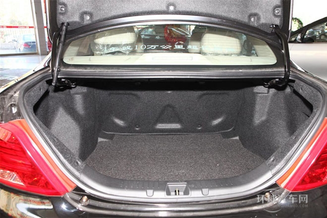 2013款 1.5L 手動尊貴型