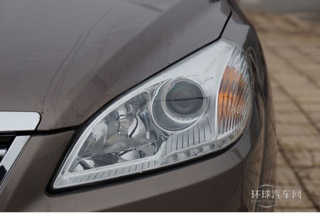 2013款 1.8L 標(biāo)準(zhǔn)型LX