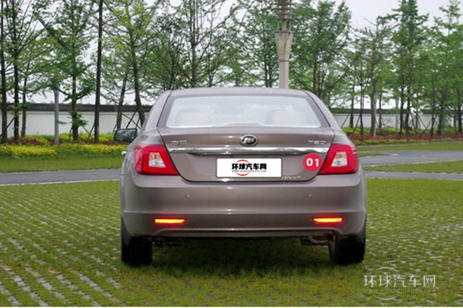 2013款 1.8L 標(biāo)準(zhǔn)型LX