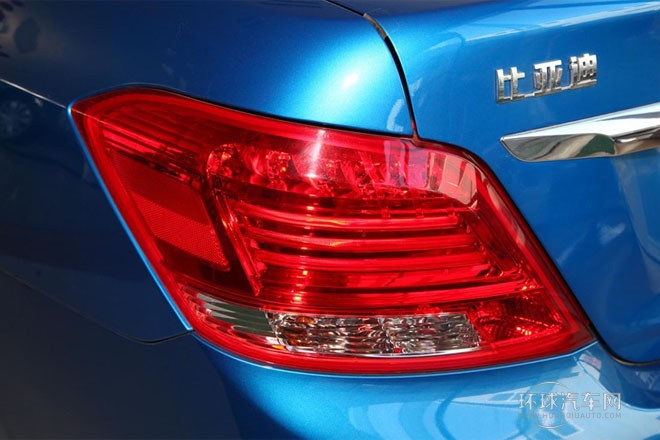 2013款 1.5TI 手動尊貴型