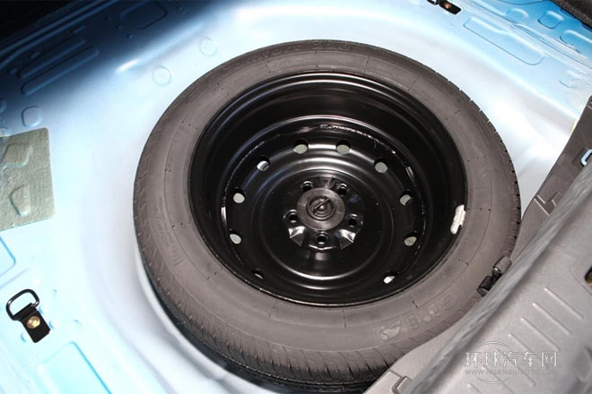 2013款 1.5TI 手動尊貴型