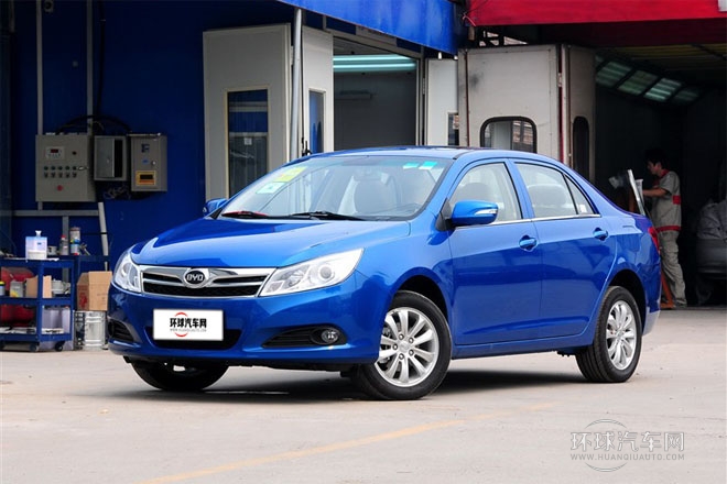 2012款 1.5L 手動(dòng)豪華型