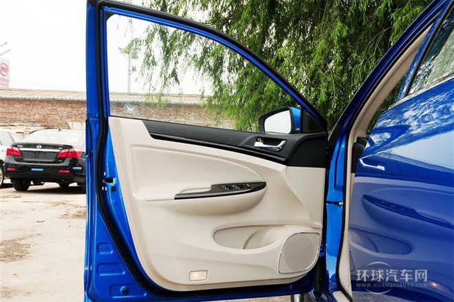 2012款 1.5L 手動豪華型