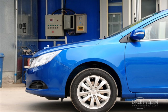 2012款 1.5L 手動(dòng)豪華型