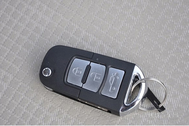 2014款 1.3L 手動豪華型