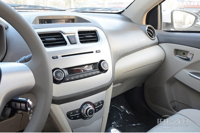 2014款 1.5L 手動(dòng)豪華型