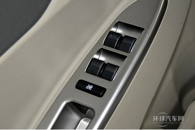 2014款 1.5L CVT標準型