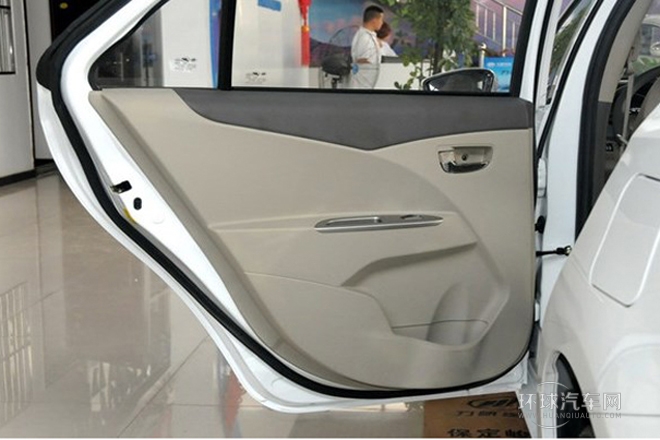 2014款 1.5L CVT標準型