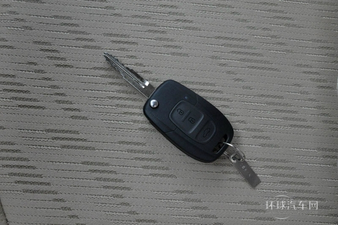 2013款 1.5L 手動舒適型CNG