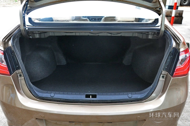 2013款 1.5L 手動(dòng)舒適型CNG