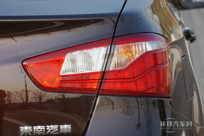 2014款 1.5T CVT智控型