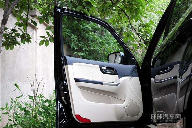 2013款 2.0L 自動智尚型