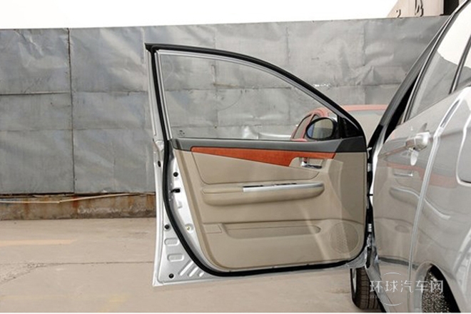 2012款 1.5L 手動(dòng)舒適A型CNG