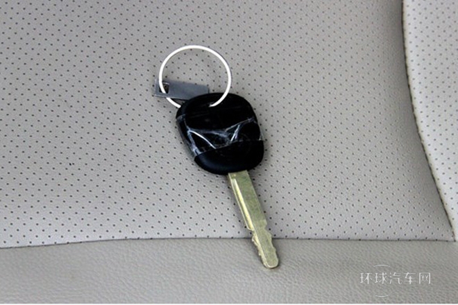 2012款 1.5L 手動舒適B型CNG