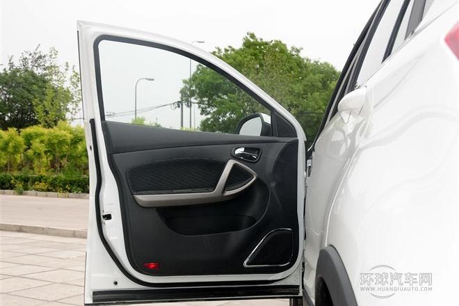 2014款 1.6L 手動智炫型