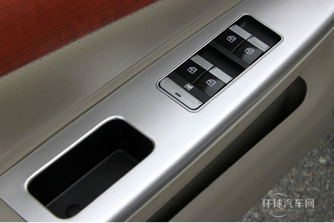 2012款 1.5L 手動舒適B型CNG