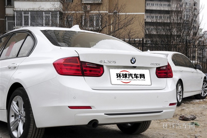 2014款 320i 運(yùn)動(dòng)設(shè)計(jì)套裝
