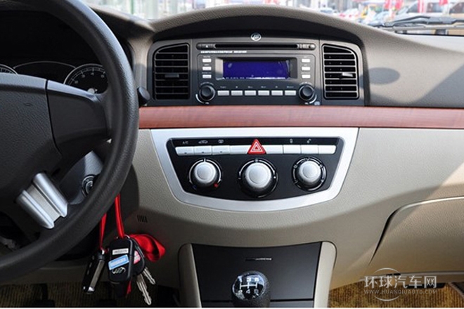 2012款 1.5L 手動豪華型CNG