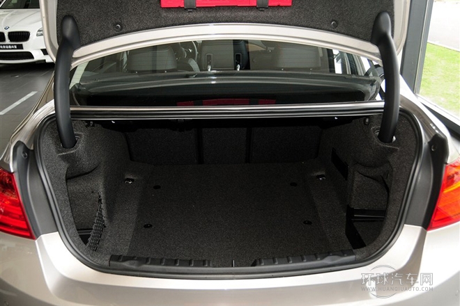 2014款 320Li 風(fēng)尚設(shè)計(jì)套裝