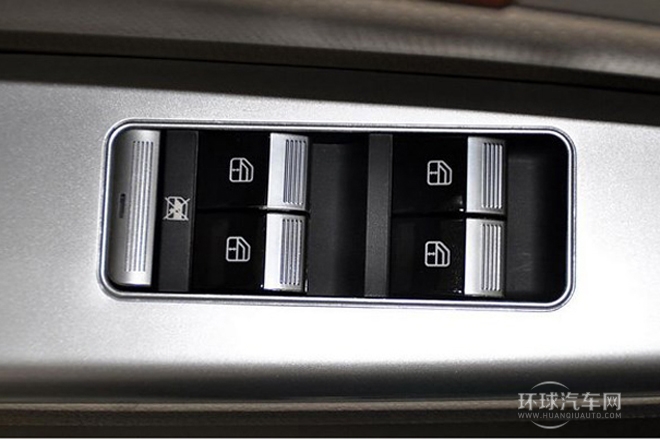 2012款 1.5L 手動旗艦型CNG