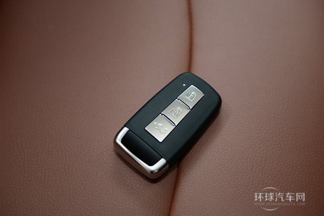 2014款 1.6L 自動尊貴型