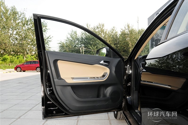 2014款 1.6L 自動舒適型