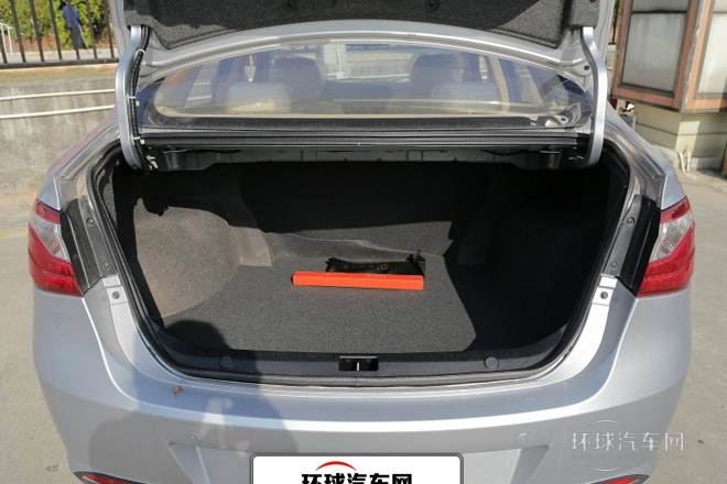 2014款 1.5L 手動舒適型