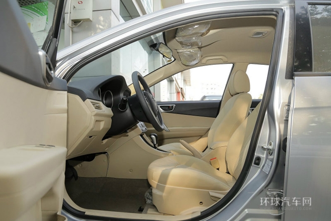 2014款 1.5L 手動舒適型