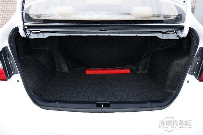 2014款 1.5L 手動標準型