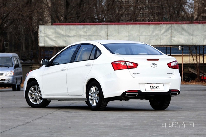 2014款 1.5L 手動標(biāo)準(zhǔn)型