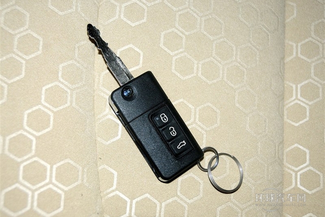 2014款 1.6L 手動(dòng)尊貴型