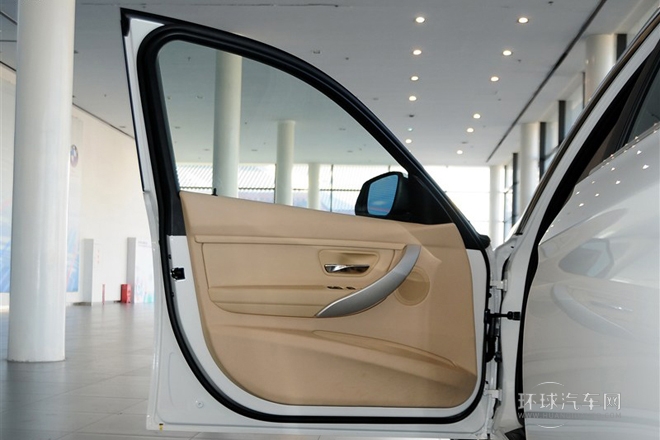 2014款 320Li 手動型