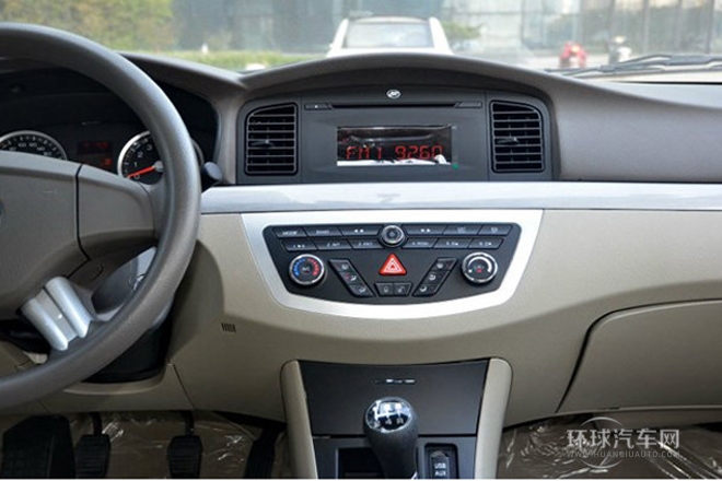 2014款 1.5L 手動舒適A型