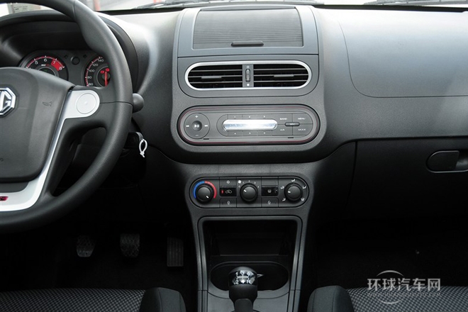 2014款 1.3L 手動舒適版