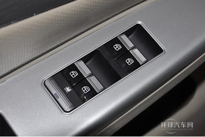 2014款 1.5L 手動(dòng)標(biāo)準(zhǔn)型