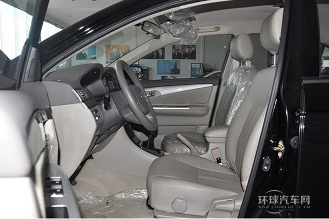 2014款 1.5L 手動標準型