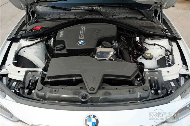 2014款 328i 運(yùn)動(dòng)設(shè)計(jì)套裝