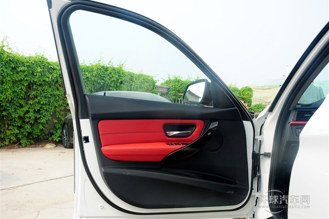 2014款 328i 運動設(shè)計套裝