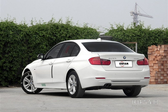 2014款 328i 運(yùn)動(dòng)設(shè)計(jì)套裝