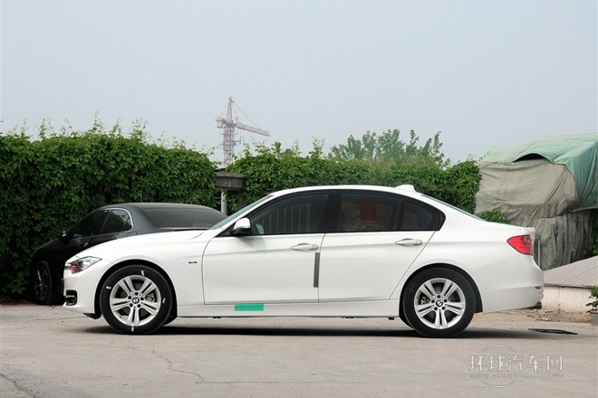 2014款 328i 運(yùn)動(dòng)設(shè)計(jì)套裝