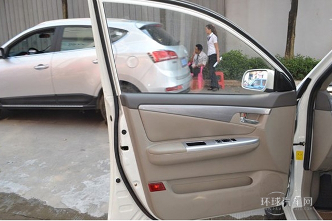 2014款 1.5L 手動舒適B型VVT