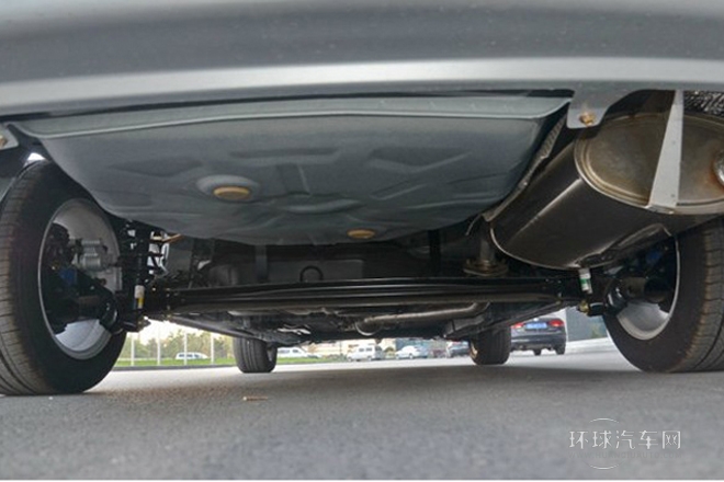 2014款 1.5L 手動(dòng)標(biāo)準(zhǔn)型VVT