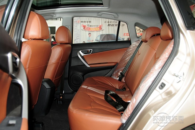 2014款 1.5L 手動豪華女性版