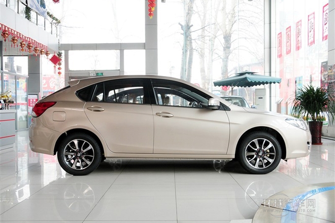 2014款 1.5L 手動豪華女性版