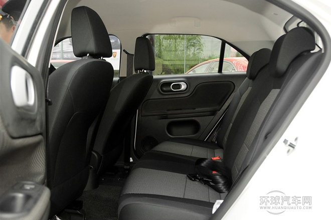 2014款 1.3L 自動(dòng)舒適版