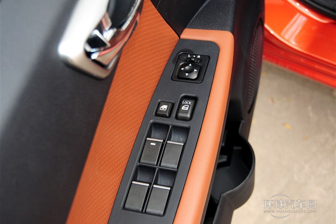 2013款 1.5L CVT豪華女性版