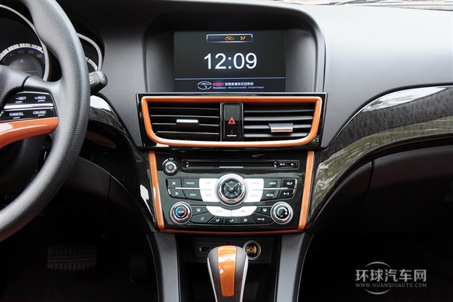 2013款 1.5L CVT豪華女性版